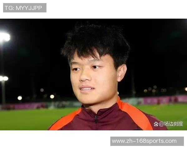 杨希与蒯纪闻社媒互动引发加盟海港猜想蒯纪闻回应上海港问题