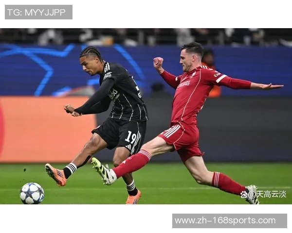 德里欧赛后高举欧冠MVP奖杯庆祝对利物浦的精彩表现与进球荣耀